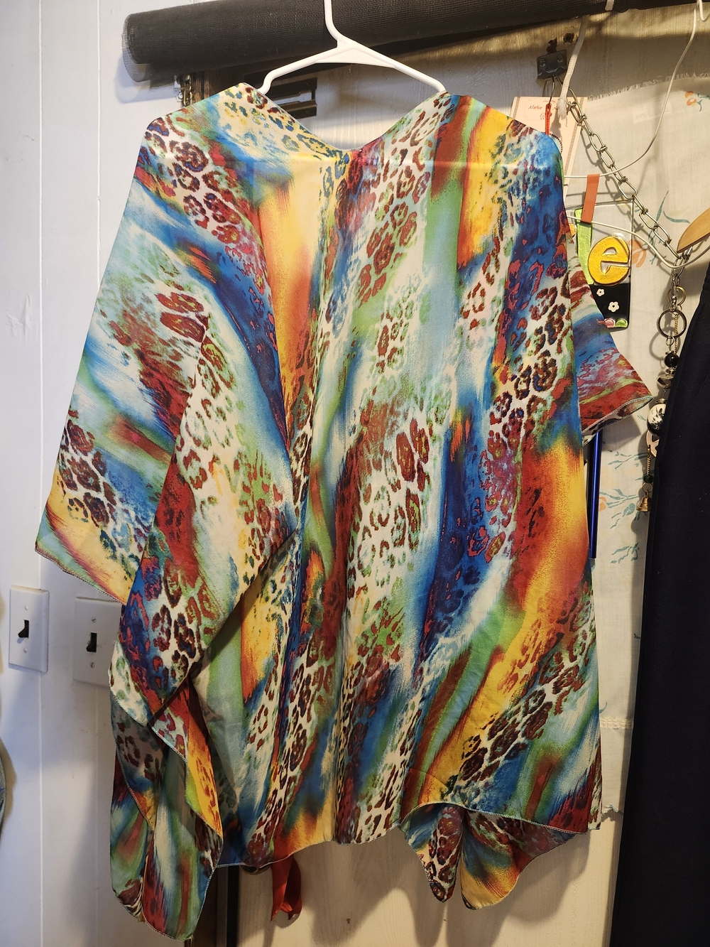 Wild Bloom Kimono – Silhouette by Lavello - Picture 4 of 6